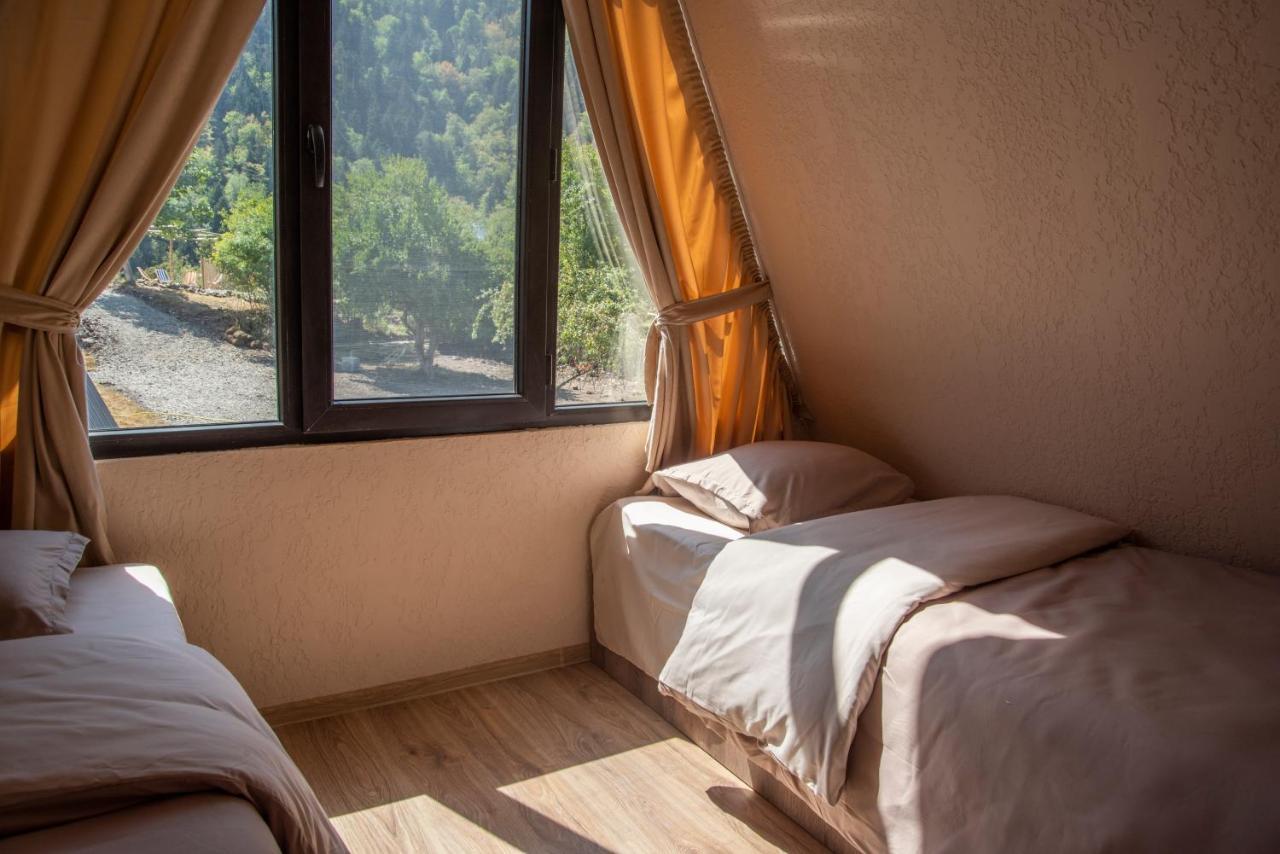 Landhaus Borjomi Bagian luar foto